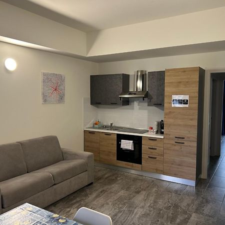 Appartamento Roberta House Rozzano Esterno foto